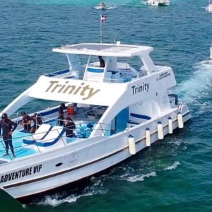 Party boat catamaran trinity| snorkeling| private beach