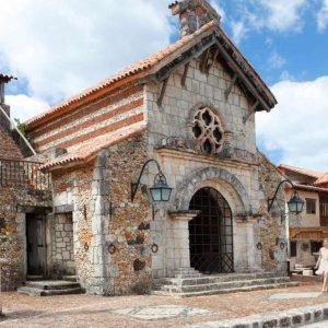 Punta Cana: Cuevas de las Maravillas and Altos de Chavón