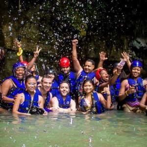 Puerto Plata: Buggy, Zip Line, Cascate e Pranzo Combo