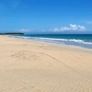 Pláž Los Haitises a Esmeralda + Montana Redonda